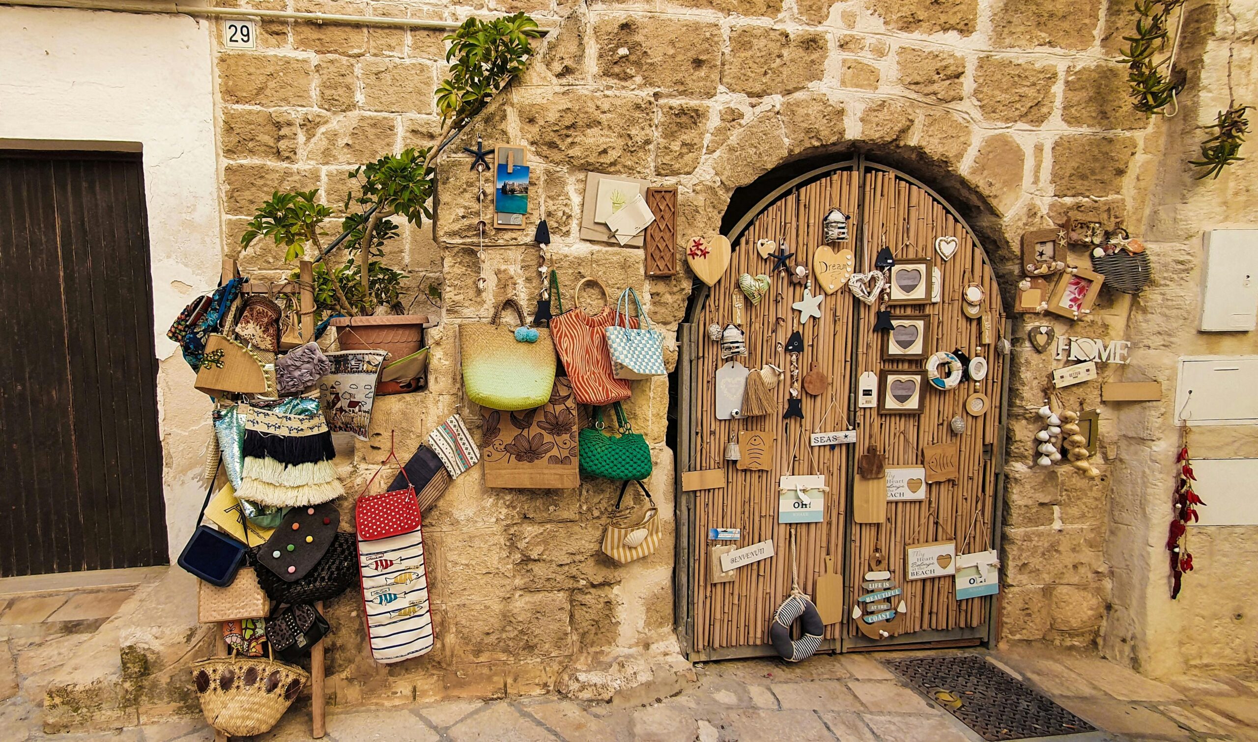 Puglia, il rapporto tra Grecia e Salento